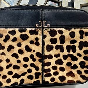Authentic Ivy Leopard Print Calf Hair Crossbody Tory Burch